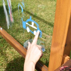 IMG101193_25629 Outdoor Maltafel, transparent, inkl. 4 Standfüßen-image