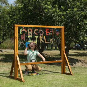 IMG101193_25625 Outdoor Maltafel, transparent, inkl. 4 Standfüßen-image