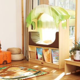 IMG102310_29711 Spiel- und Leseecke-image