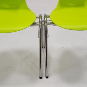 Vierbeinstuhl mit Sperrholz- Sitzschale U, Sitzhöhe DIN 6 - 46 cm Stapelbarer Vierbeinstuhl mit  Stahlrohrgestell und ergonomisch geformter Sperrholz- Sitzschale "U"-image