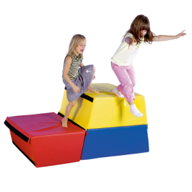 Trapezförmige Sprungklötze aus Kunstleder dreiteilig, unterschiedliche Maße der Teile, farbig, Gesamthöhe: 105 cm-image