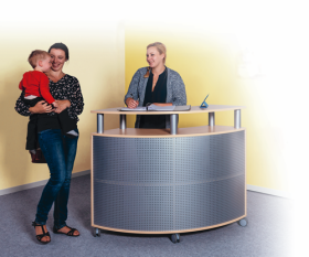 Empfangstresen B/H/T: 140x109x57 cm, fahrbares Viertelkreisregal mit Aufsatzbord-image